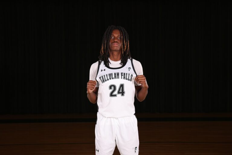 Neely Leads Three in Double Figures as Tallulah Hands King’s Ridge First Loss