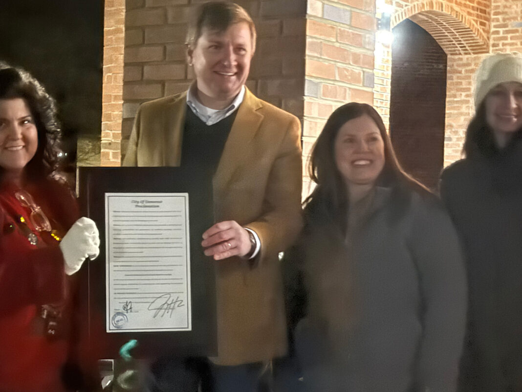 Demorest Honors 25 Years of Demorest Elementary With Official Proclamation at Christmas Tree Lighting