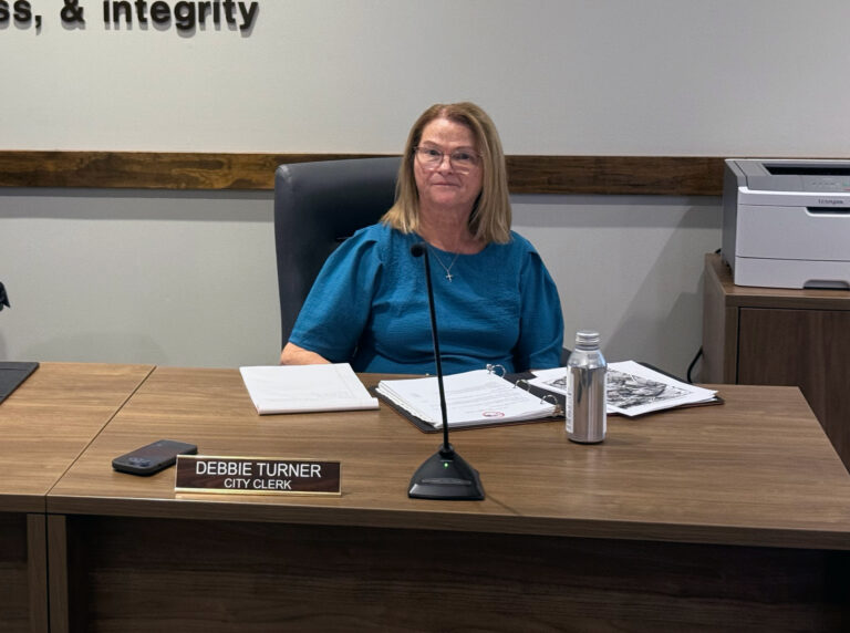 Cornelia Honors Debbie Turner During Municipal Clerks Week